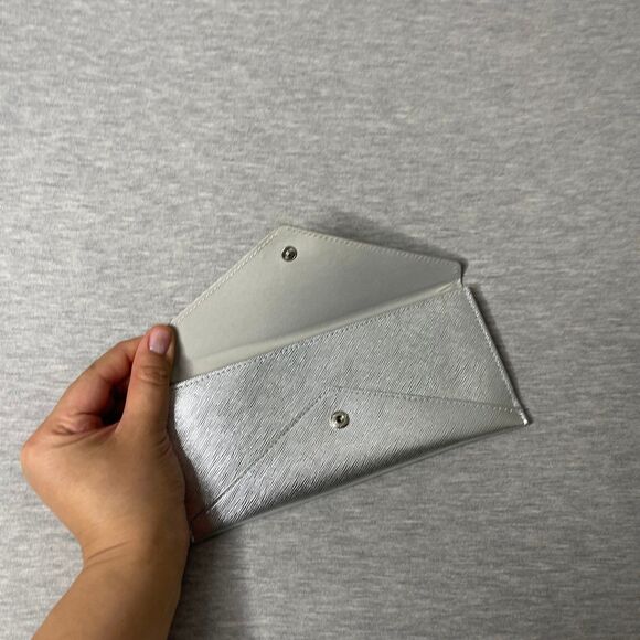 Michael Kors Metallic Silver Pewter Envelope Wallet One Pocket Clutch Bag Purse - Picture 4 of 6